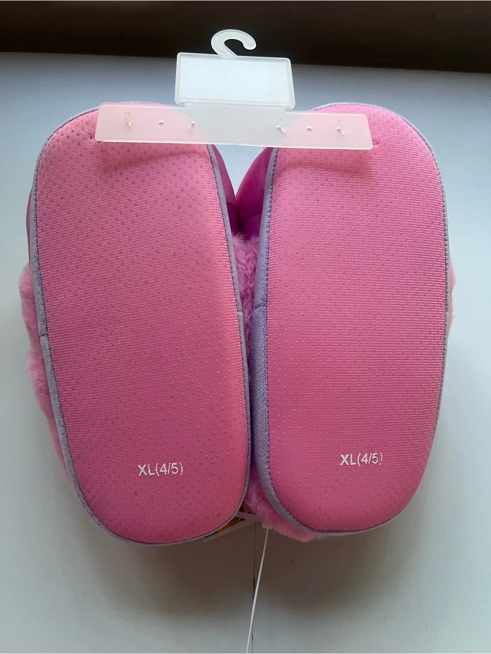 Squishmallows unicorn pink Girls SLIPPERS size XL 4/5- NEW!